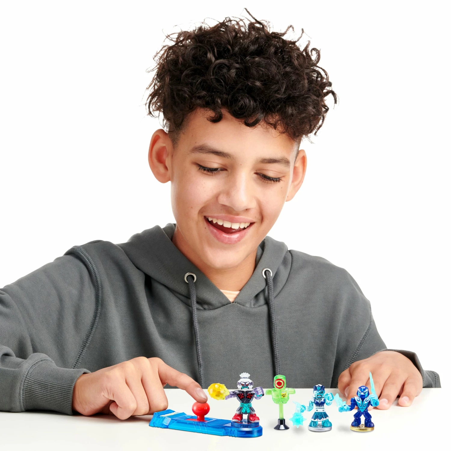 AKEDO ULTIMATE ARCADE WARRIORS STARTER PACK CAPTAIN PLUNDERFOOT - Image 6