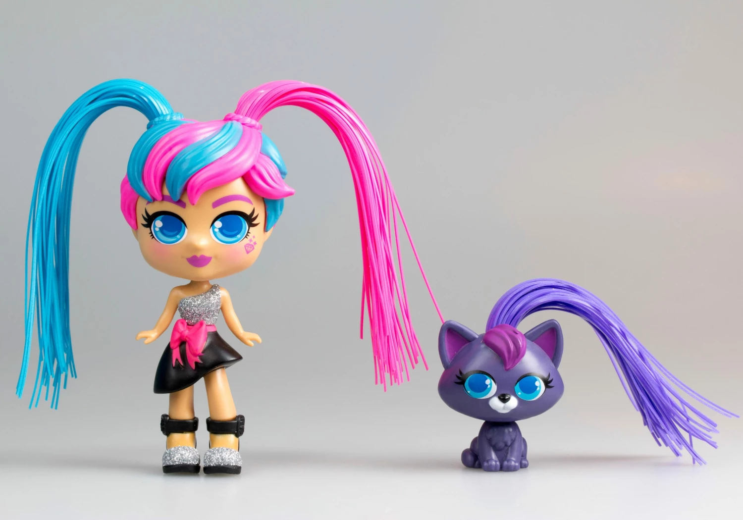 Silverlit CURLI GIRLS DOLL WITH PET ASSORTED STYLES - Image 6