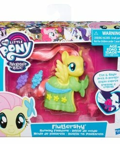 MY LITTLE PONY RUNWAY FASHIONS FLUTTERSHY