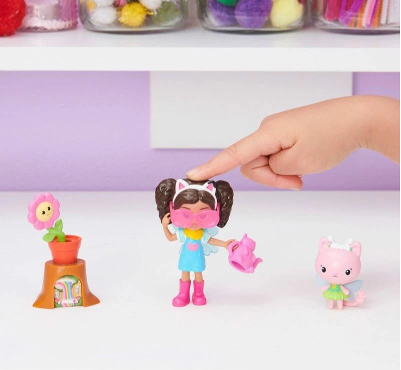 Gabby's Dollhouse GABBY’S DOLLHOUSE FLOWER-RIFIC GARDEN SET - Image 4